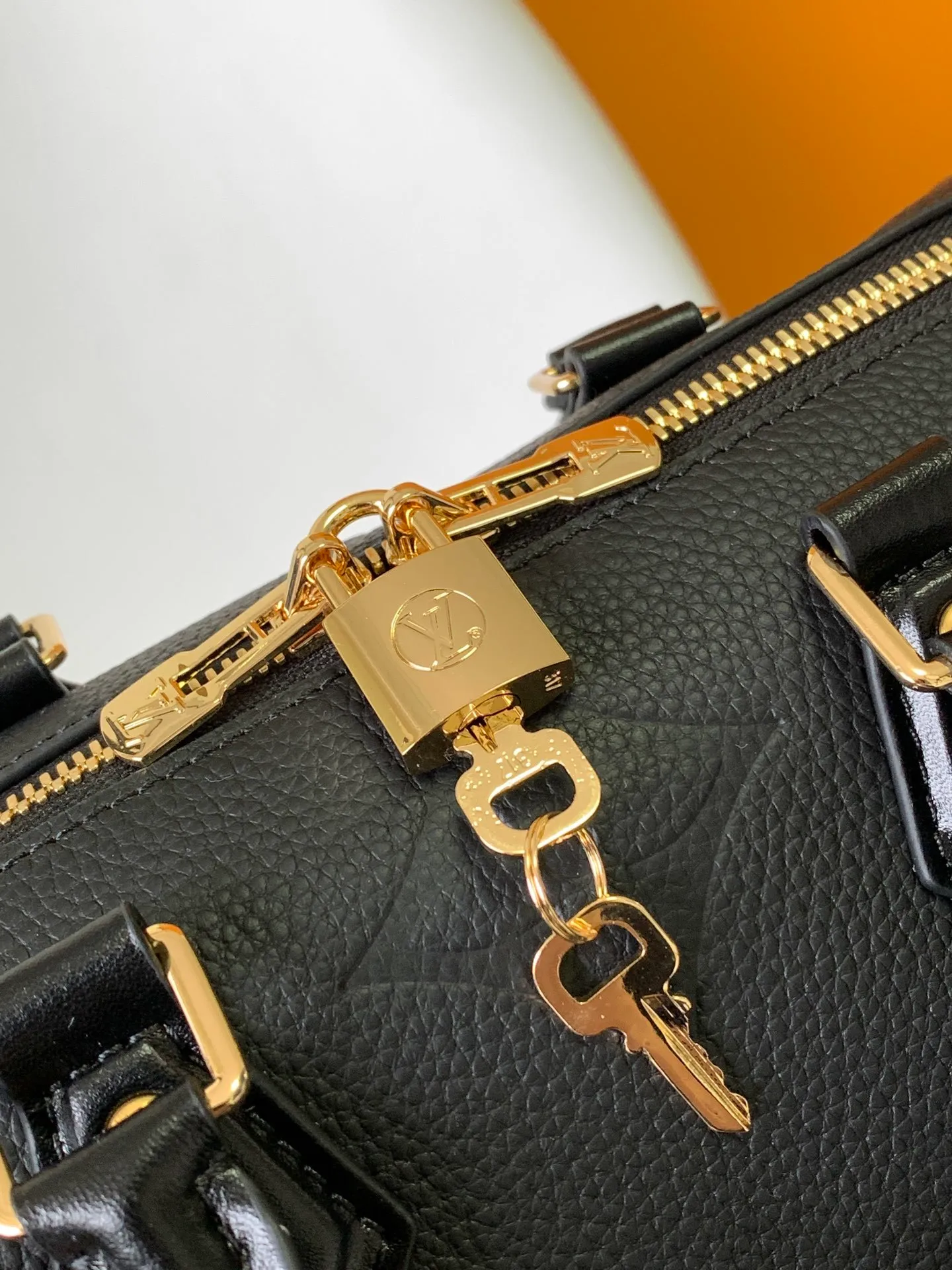 All Categories Official Website "Brand Women's Bags" Women's Bags 💙 LV 2026 New LV Crossbody Bag