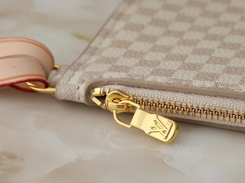 All categories Official website "Brand Women's Bags" Women's Bags 💙 LV 2025 new LV armpit bag