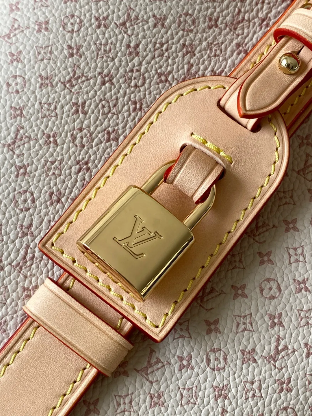 All Categories Official Website "Brand Women's Bags" Women's Bags 💙 LV 2025 New LV Crossbody Bag