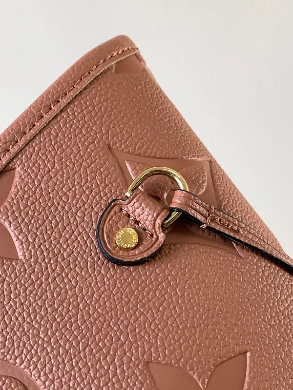 All categories Official website "Brand Women's Bags" Women's Bags 💙 LV 2026 new LV hand-held crossbody bag