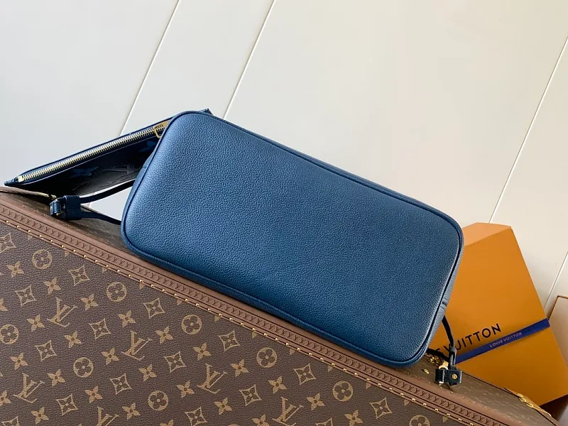 All categories Official website "Brand Women's Bags" Women's Bags 💙 LV 2026 new LV hand-held crossbody bag