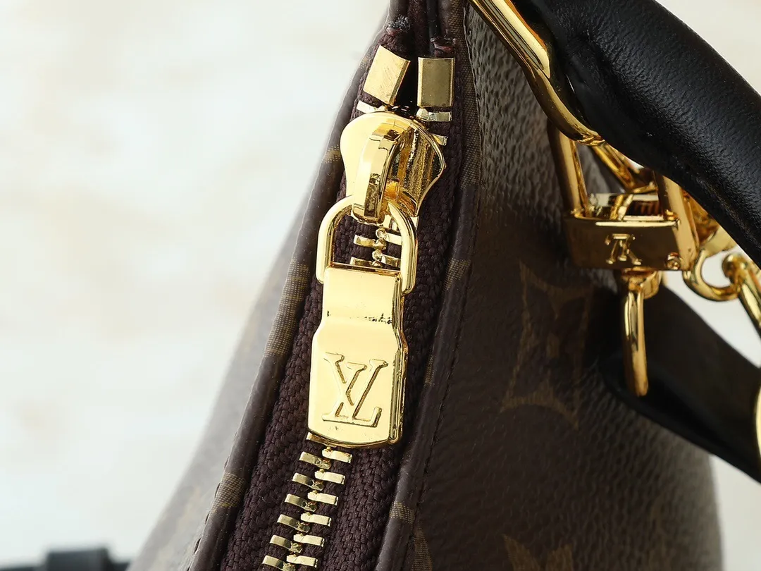 All Categories Official Website "Brand Women's Bags" Women's Bags 💙 LV 2025 New LV Crossbody Bag