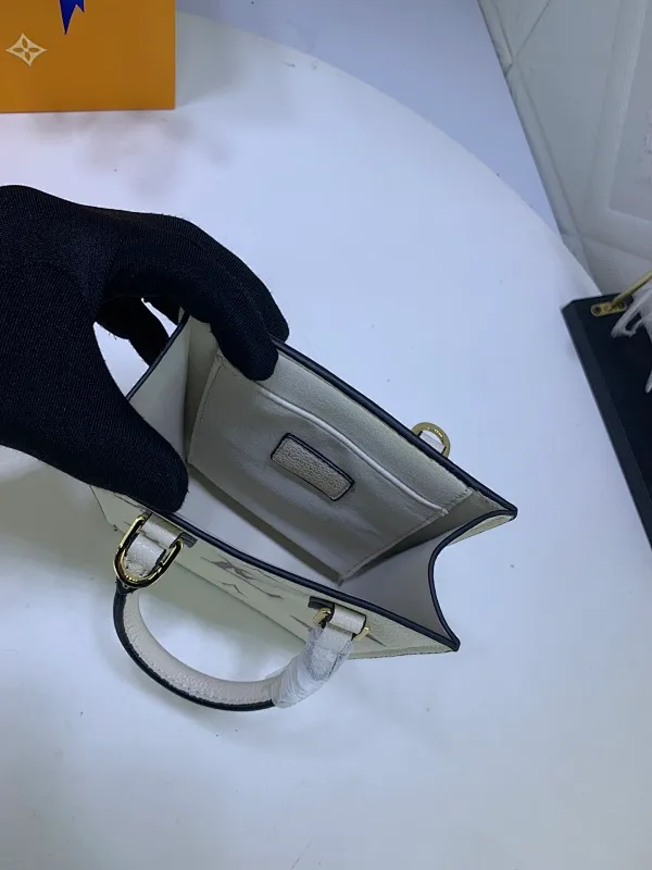 All categories Official website "Brand Women's Bags" Women's Bags 💙 LV 2022 official new LV handbag wholesale 58001200 High quality Size: 14-17-5 CM