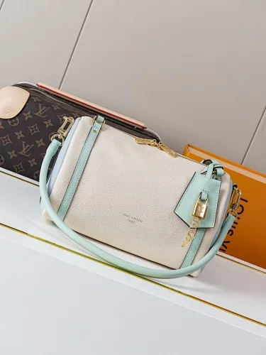 All Categories Official Website "Brand Women's Bags" Women's Bags 💙 LV 2025 New LV Crossbody Bag