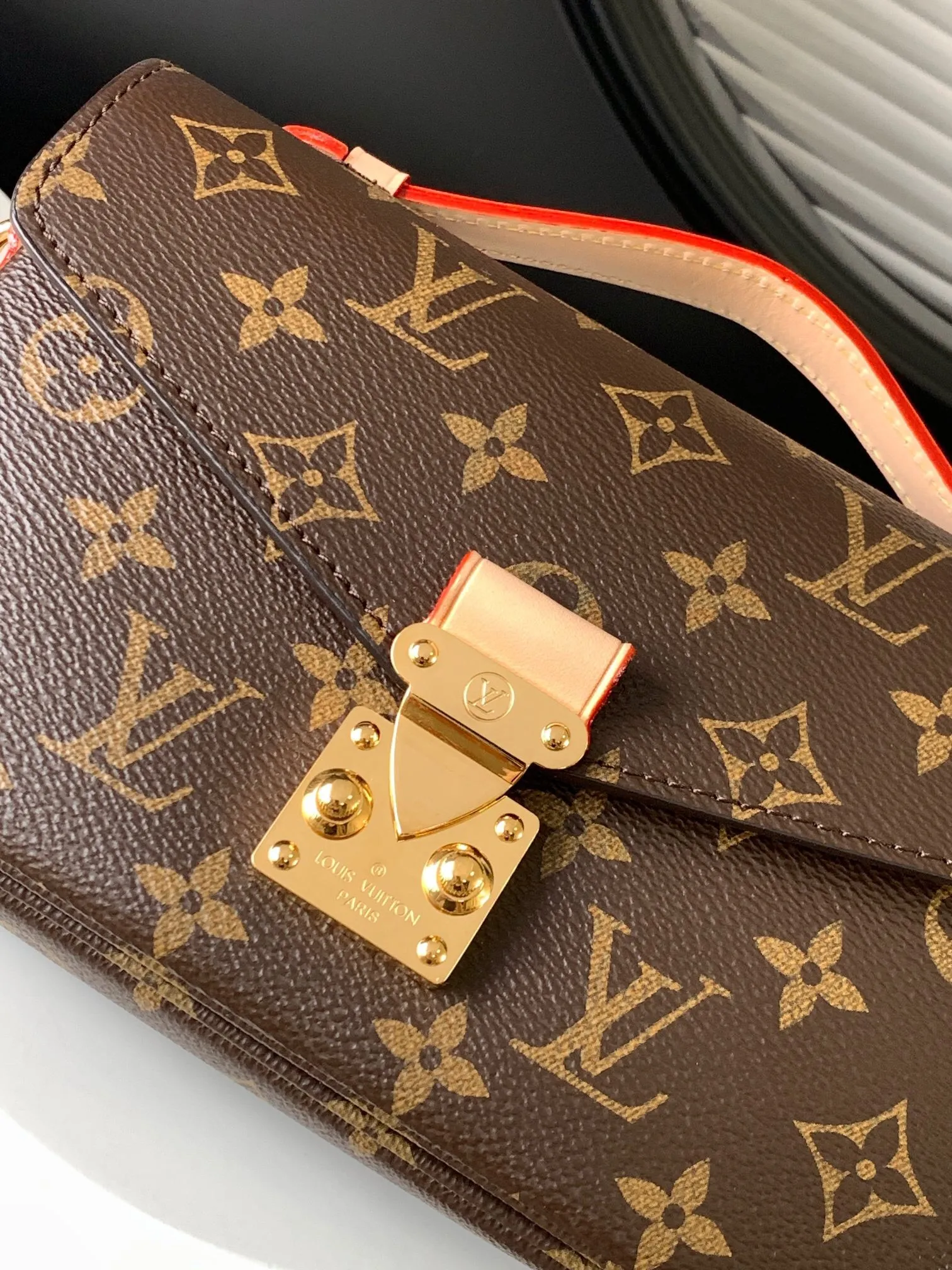 All Categories Official Website "Brand Women's Bags" Women's Bags 💙 LV 2024 New LV Crossbody Bag