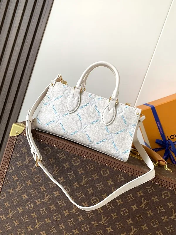 All Categories Official Website "Brand Women's Bags" Women's Bags 💙 LV 2026 New LV Crossbody Bag