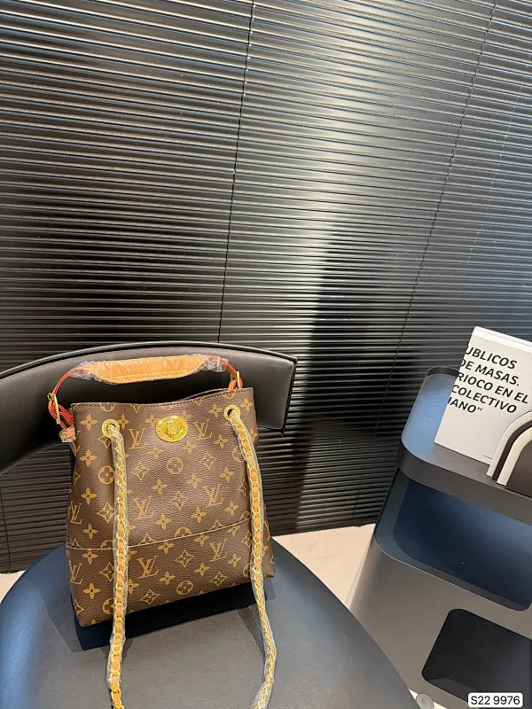 All Categories Official Website "Brand Women's Bags" Women's Bags 💙 LV 2025 New LV Crossbody Bag