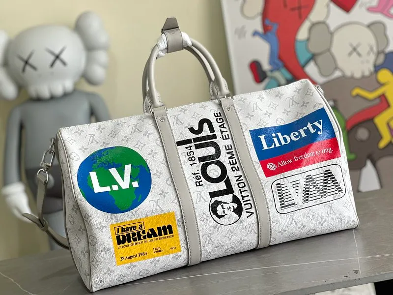 All categories 💚 Authentic bags 💚 LV LV new travel bag