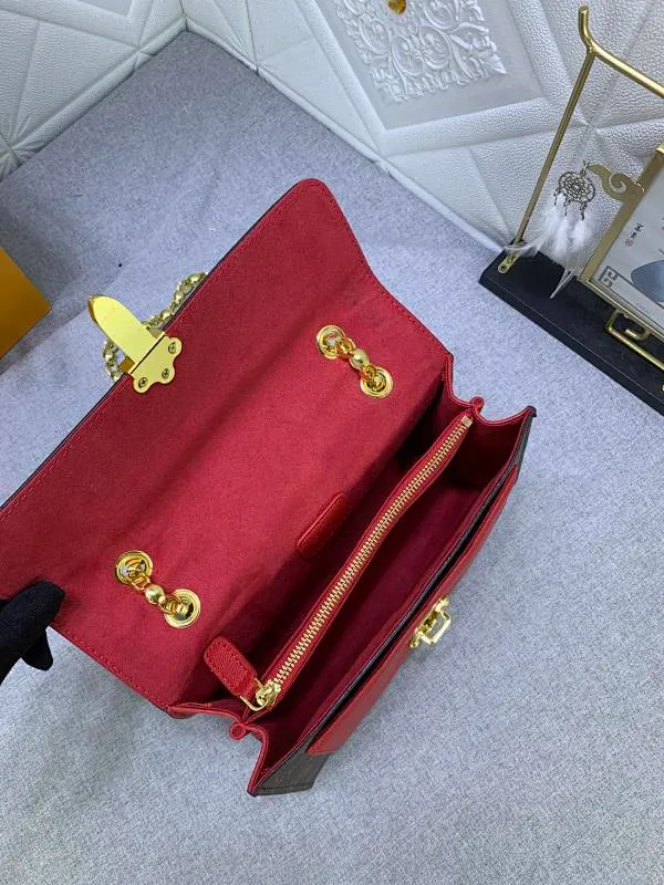 All Categories Official Website "Brand Women's Bags" Women's Bags 💙 LV French custom-made Monogram canvas and exquisite calfskin, top-notch handmade in Taiwan, perfect bottom arc of original order for quality, perfect combination of materials and unique hardware accessories, all investment regardless of cost, single shoulder, hand-held, cross-body all-match must-have style, exquisite crown lock buckle, showing the queen's style