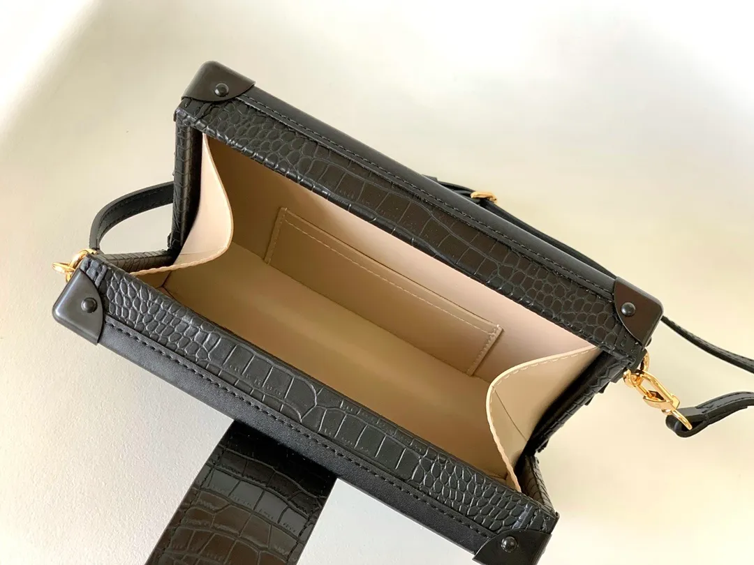 All categories Official website "Brand Women's Bags" Women's Bags 💙 LV replica LV, fine imitation LV bags, LV shoulder bags, 2023 official latest version LV crocodile leather crossbody bag, bag factory, original material, size: 20-12.5-5CM