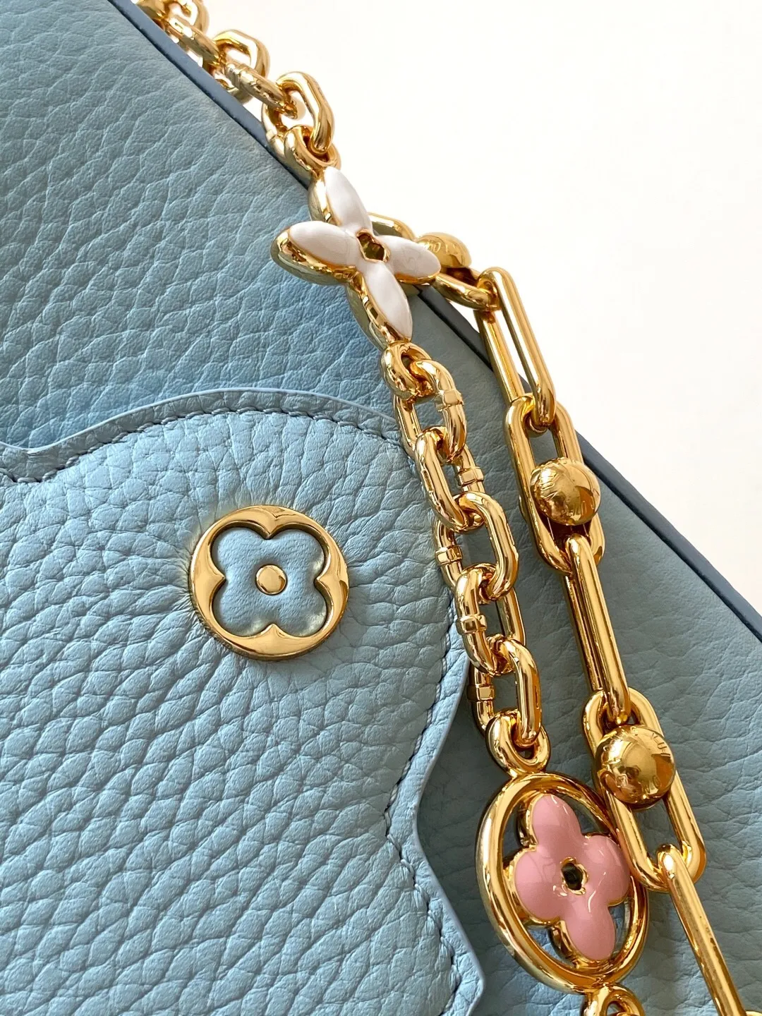 All Categories Official Website "Brand Women's Bags" Women's Bags 💙 LV 2025 New LV Crossbody Bag