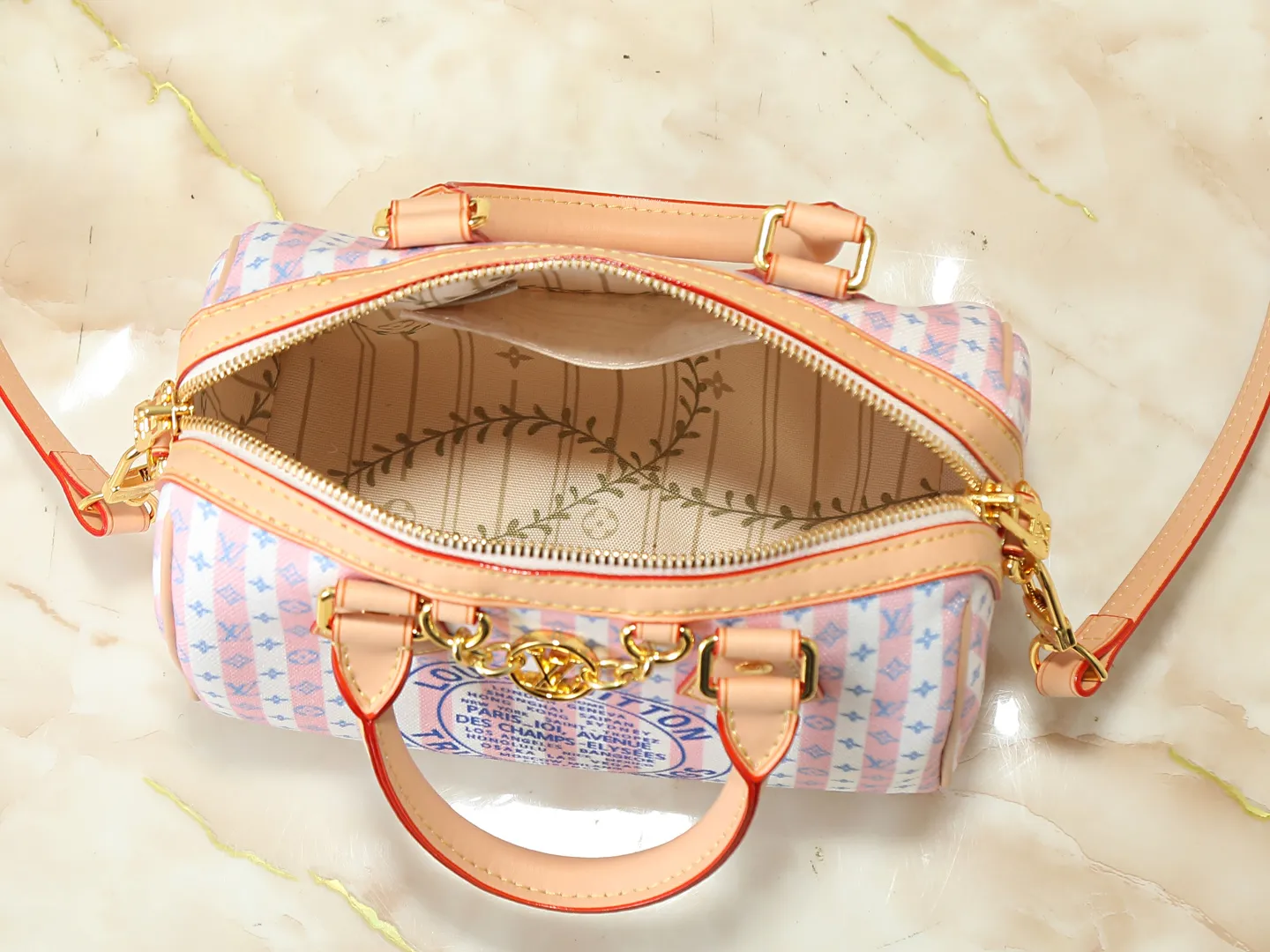 All Categories Official Website "Brand Women's Bags" Women's Bags 💙 LV LV 2026 New Crossbody Shoulder Bag
