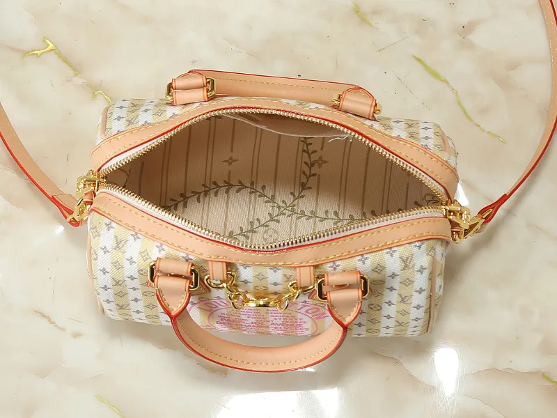 All Categories Official Website "Brand Women's Bags" Women's Bags 💙 LV LV 2026 New Crossbody Shoulder Bag