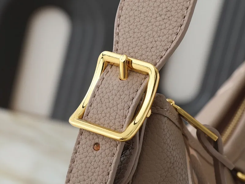 All Categories Official Website "Brand Women's Bags" Women's Bags 💙 LV 2025 New LV Crossbody Bag