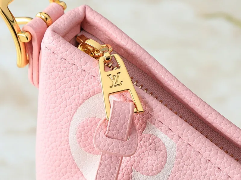 All Categories Official Website "Brand Women's Bags" Women's Bags 💙 LV 2025 New LV Crossbody Bag
