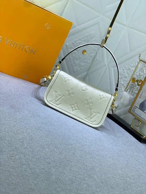 All Categories Official Website "Brand Women's Bags" Women's Bags 💙 LV 2024 New LV Crossbody Bag