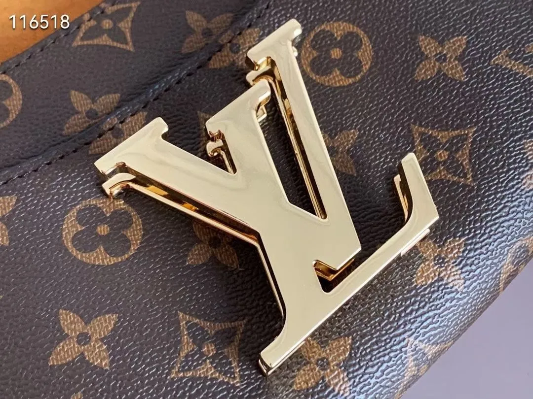 All categories Official website "Brand Women's Bags" Women's Bags 💙 LV 2022 Official New LV Crossbody Bag Wholesale 5800700 High Quality Specifications: 23-15-5 CM