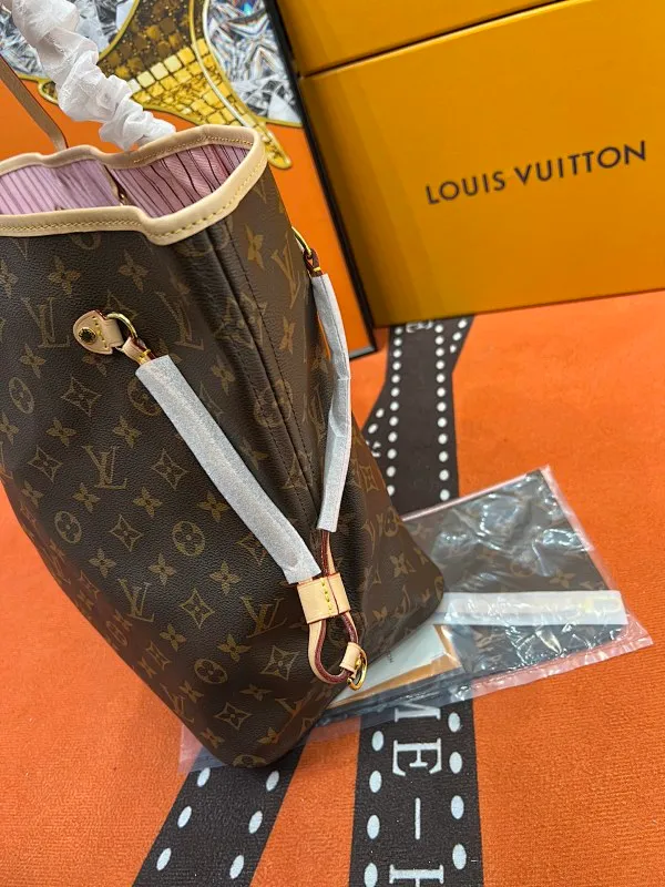 All categories Official website "Brand Women's Bags" Women's Bags 💙 LV 2022 official new LV handbag wholesale 58001500 High quality Size: 40-33-20 CM