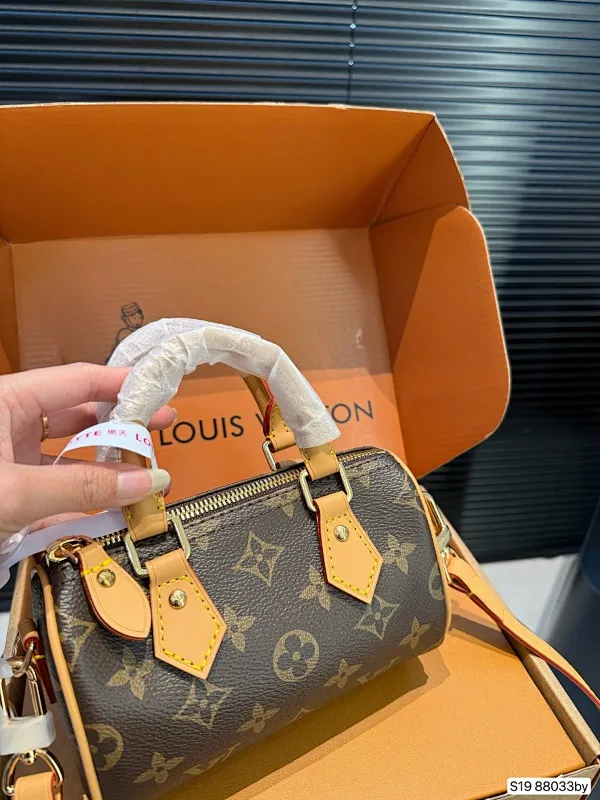 All Categories Official Website "Brand Women's Bags" Women's Bags 💙 LV 2025 New LV Crossbody Bag