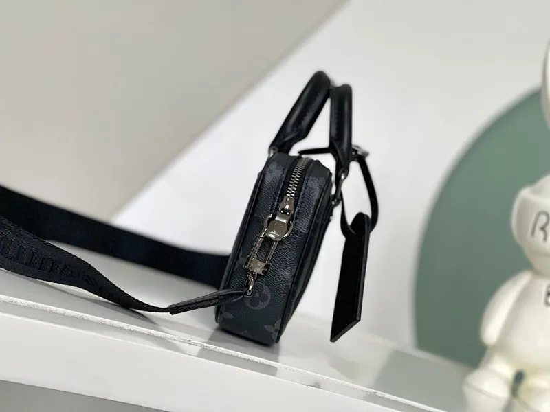 All Categories Official Website "Brand Women's Bags" Women's Bags 💙 LV 2026 New LV Crossbody Bag