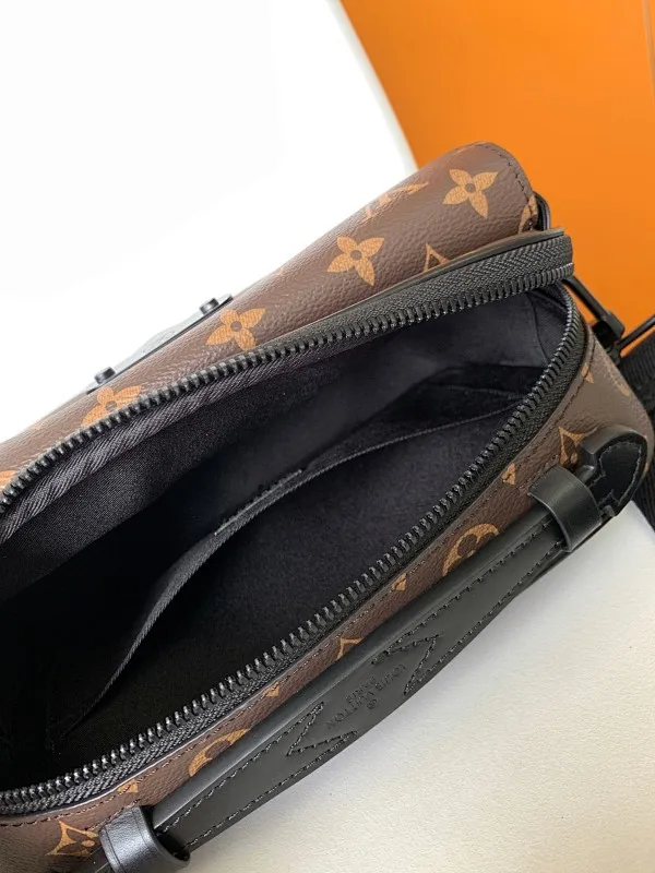 All Categories Official Website "Brand Women's Bags" Women's Bags 💙 LV 2026 New LV Crossbody Bag
