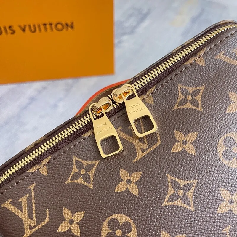 All Categories Official Website "Brand Women's Bags" Women's Bags 💙 LV 2025 New LV Cosmetic Bag