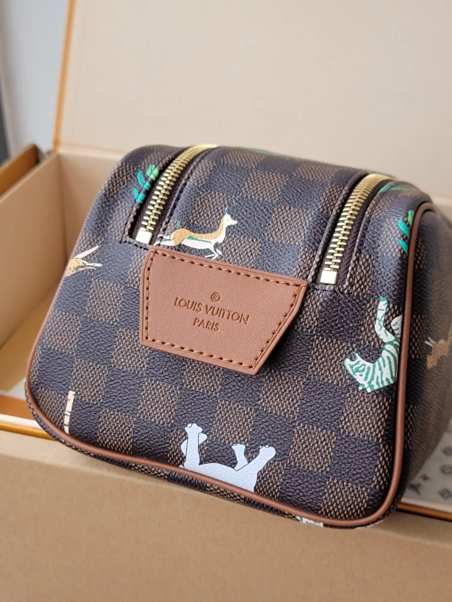 All Categories Official Website "Brand Women's Bags" Women's Bags 💙 LV 2025 New LV Cosmetic Bag