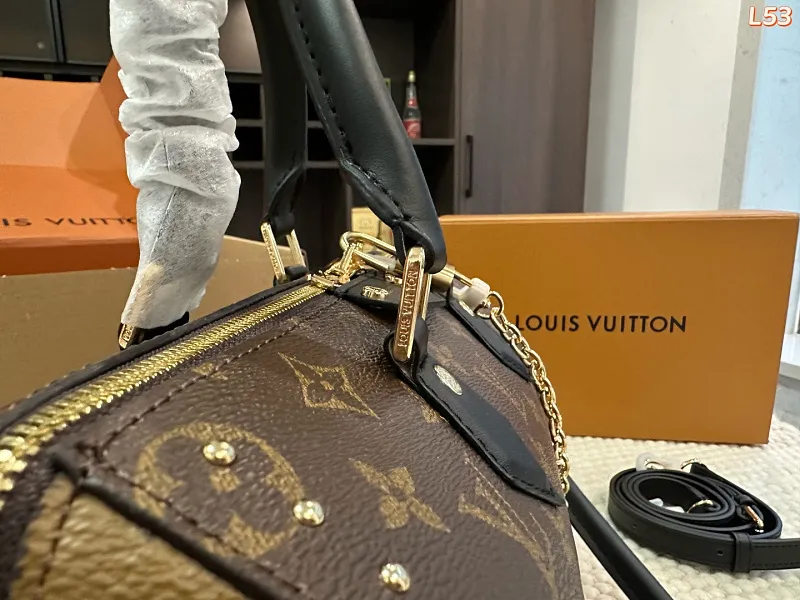 All Categories Official Website "Brand Women's Bags" Women's Bags 💙 LV 2026 New LV Crossbody Bag