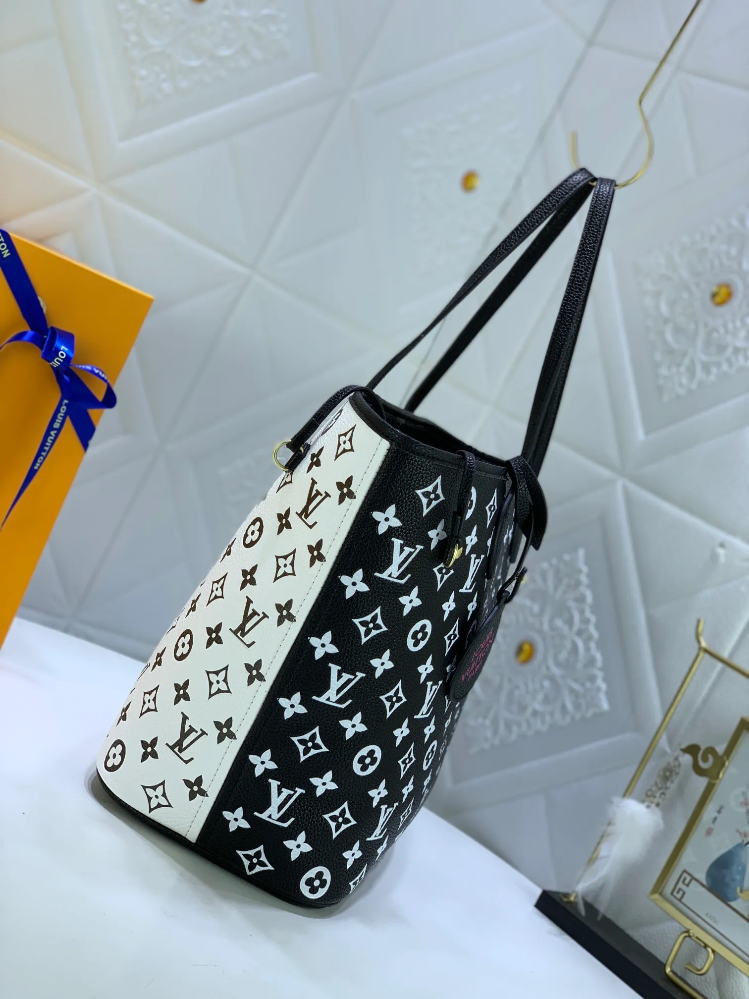 All categories Official website "Brand Women's Bags" Women's Bags 💙 LV replica LV, fine imitation LV bags, LV shoulder bags, 2023 official latest version LV handbags, bag factory, original material, size: 31-28-14CM