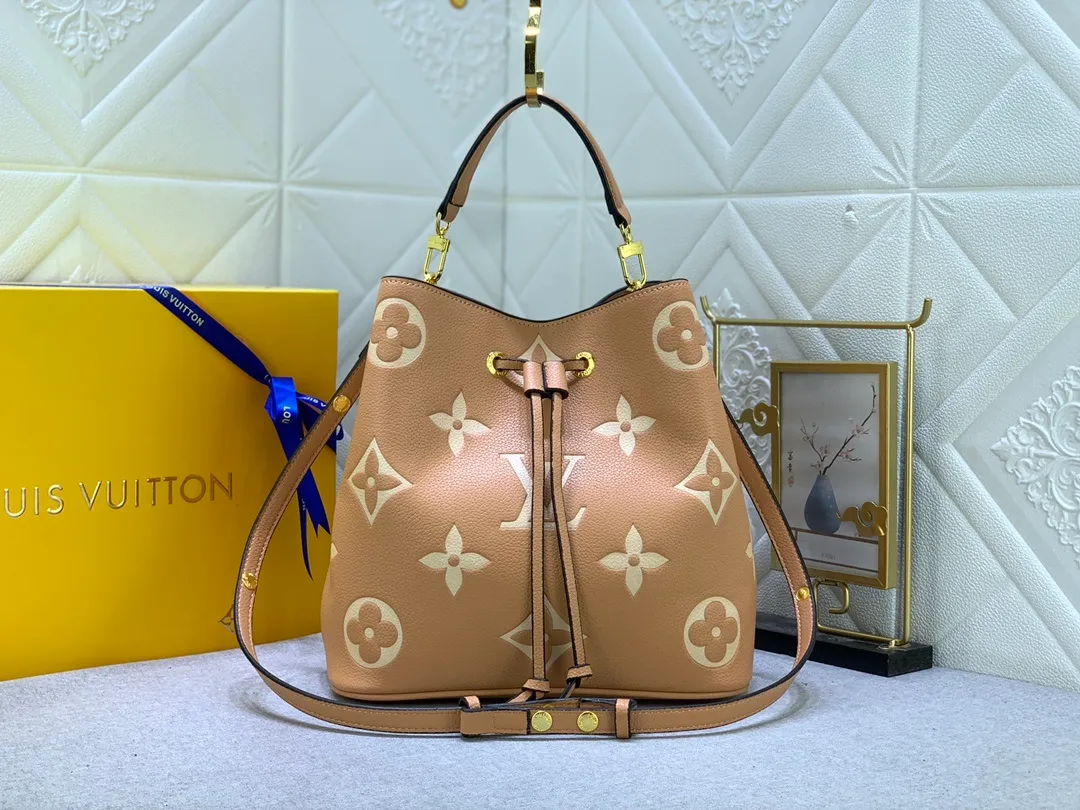 All Categories Official Website "Brand Women's Bags" Women's Bags 💙 LV 2024 New LV Crossbody Bag