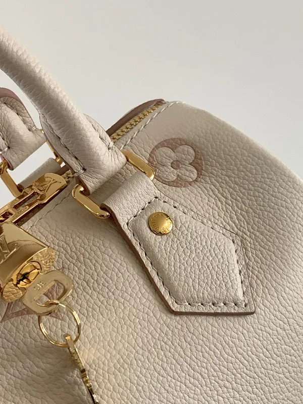 All Categories Official Website "Brand Women's Bags" Women's Bags 💙 LV 2025 New LV Crossbody Bag