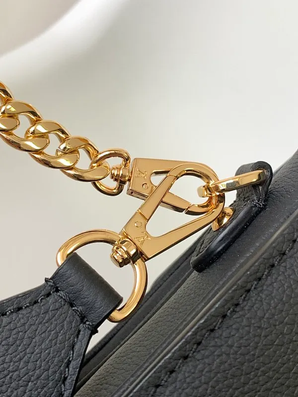 All Categories Official Website "Brand Women's Bags" Women's Bags 💙 LV 2026 New LV Crossbody Bag