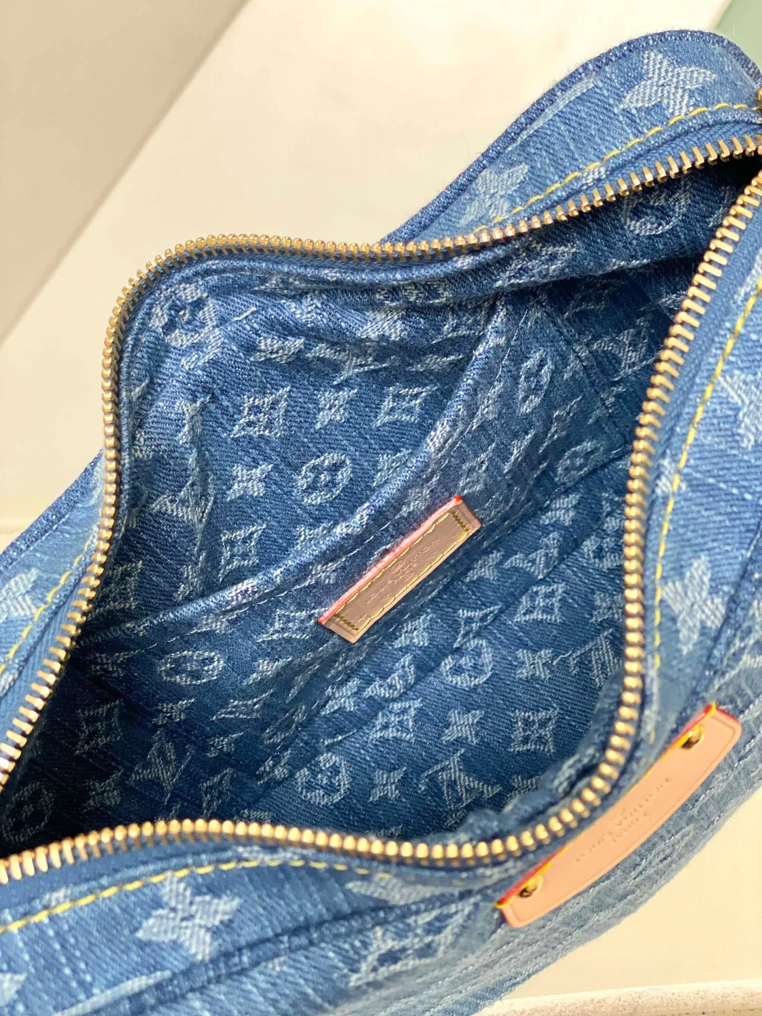 All Categories Official Website "Brand Women's Bags" Women's Bags 💙 LV 2026 New LV Crossbody Bag