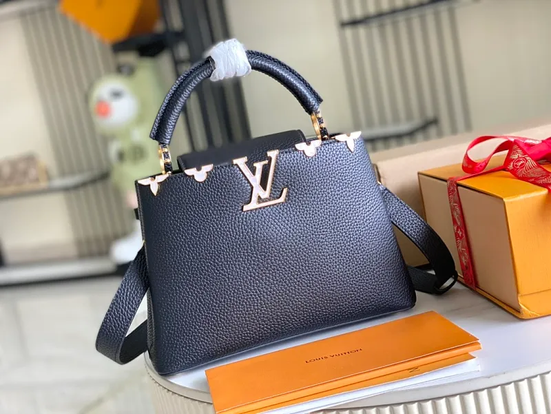 All Categories 💚 Authentic Grade Bags 💚 LV 2026 New LV Top Replica Crossbody Shoulder Bag