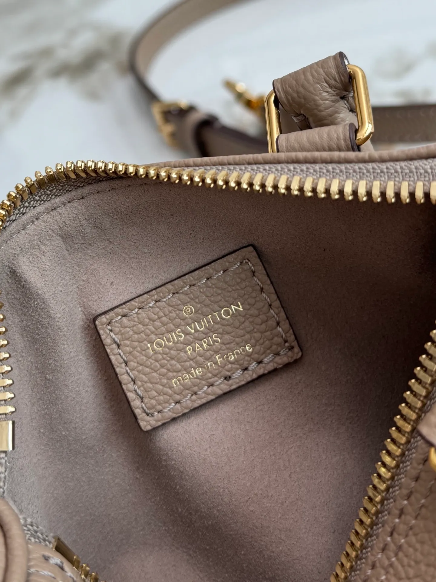 All Categories Official Website "Brand Women's Bags" Women's Bags 💙 LV 2026 New LV Crossbody Bag