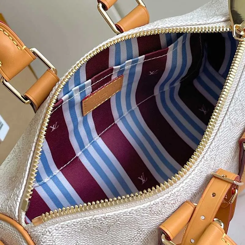 All Categories Official Website "Brand Women's Bags" Women's Bags 💙 LV LV 2026 New Crossbody Shoulder Bag