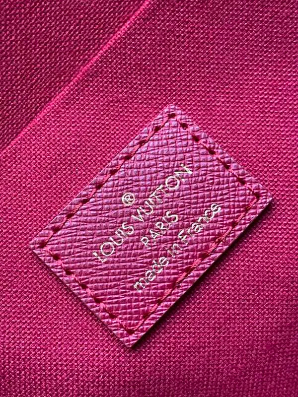 All categories Official website "Brand Women's Bags" Women's Bags 💙 LV replica LV, fine imitation LV bags, LV shoulder bags, 2023 official latest version LV calfskin chain bag, bag factory, original material, size: 21-11-2CM