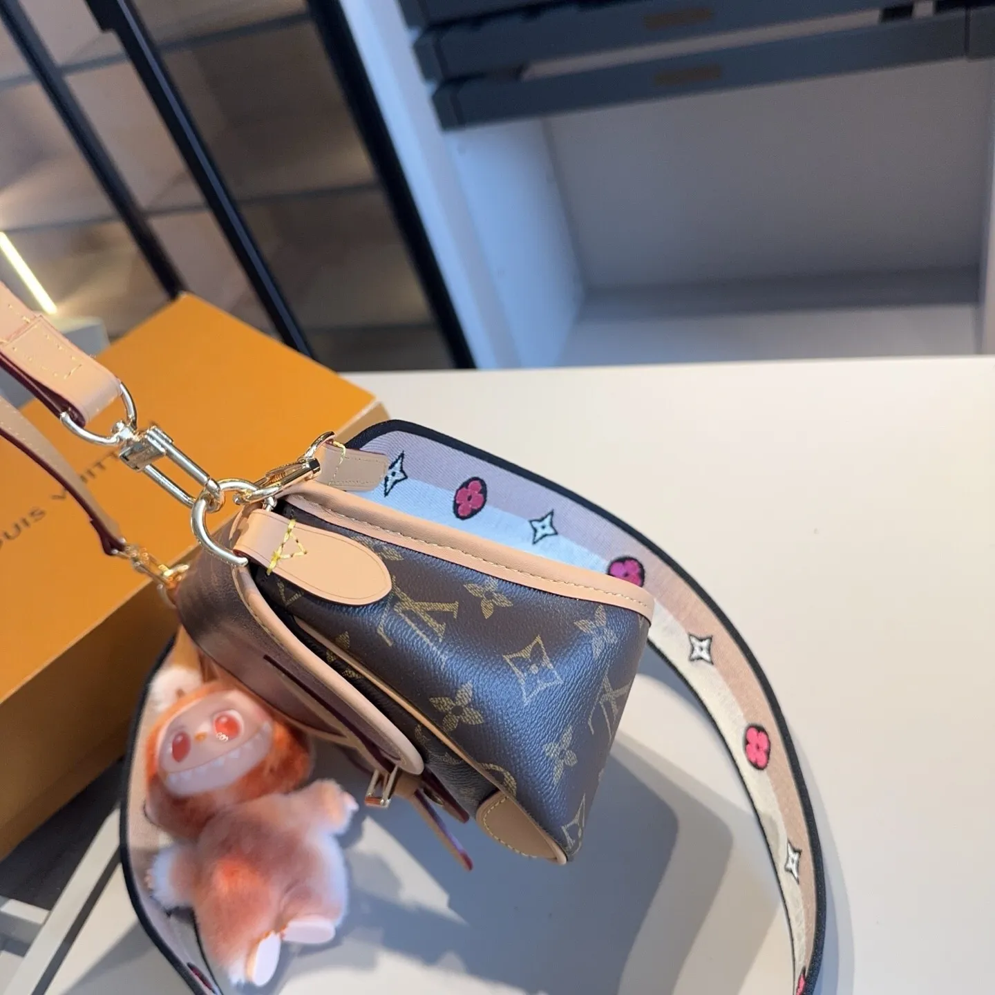 All Categories Official Website "Brand Women's Bags" Women's Bags 💙 LV 2025 New LV Crossbody Bag