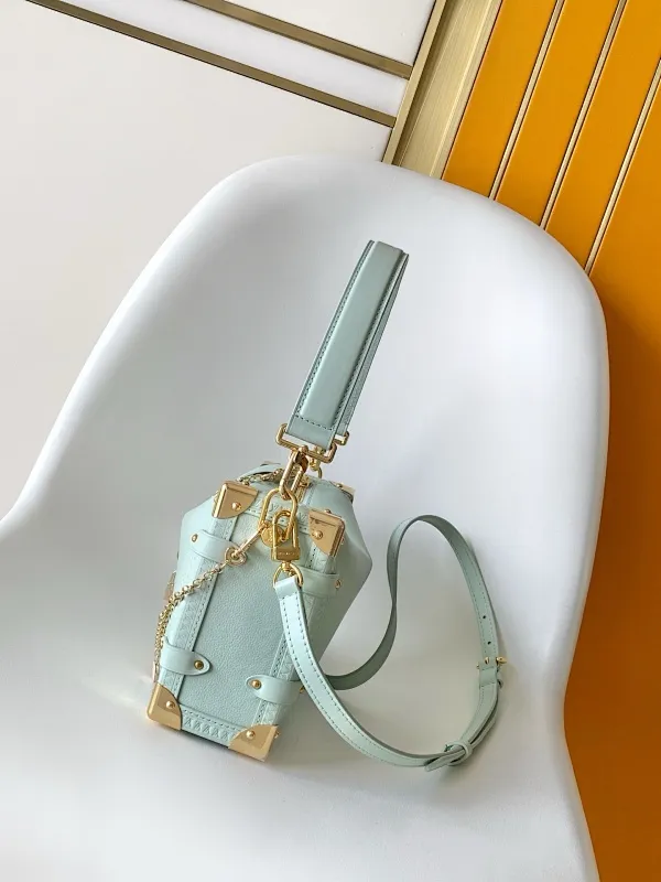 All Categories Official Website "Brand Women's Bags" Women's Bags 💙 LV 2026 New LV Crossbody Bag
