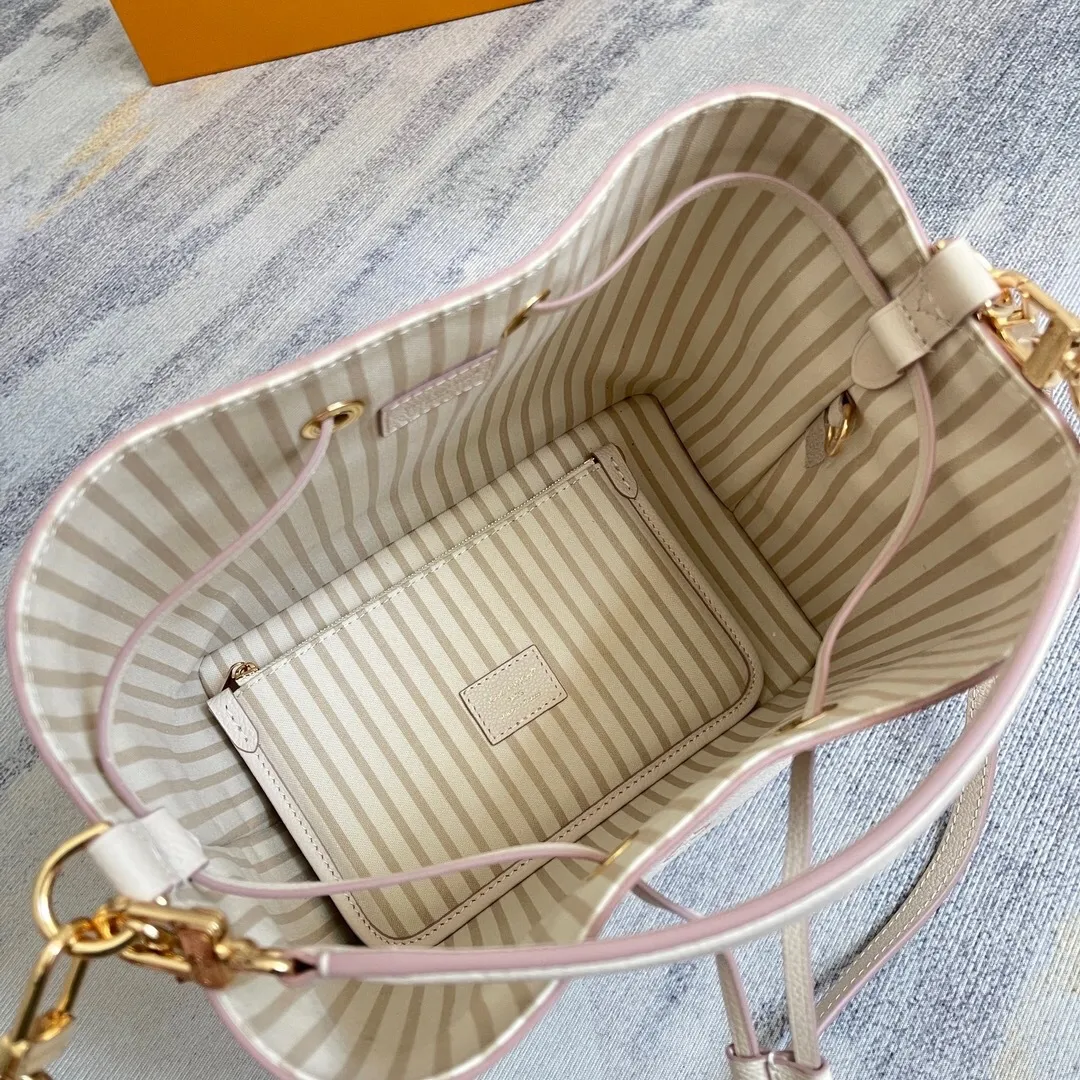 All Categories Official Website "Brand Women's Bags" Women's Bags 💙 LV 2025 New LV Crossbody Bag