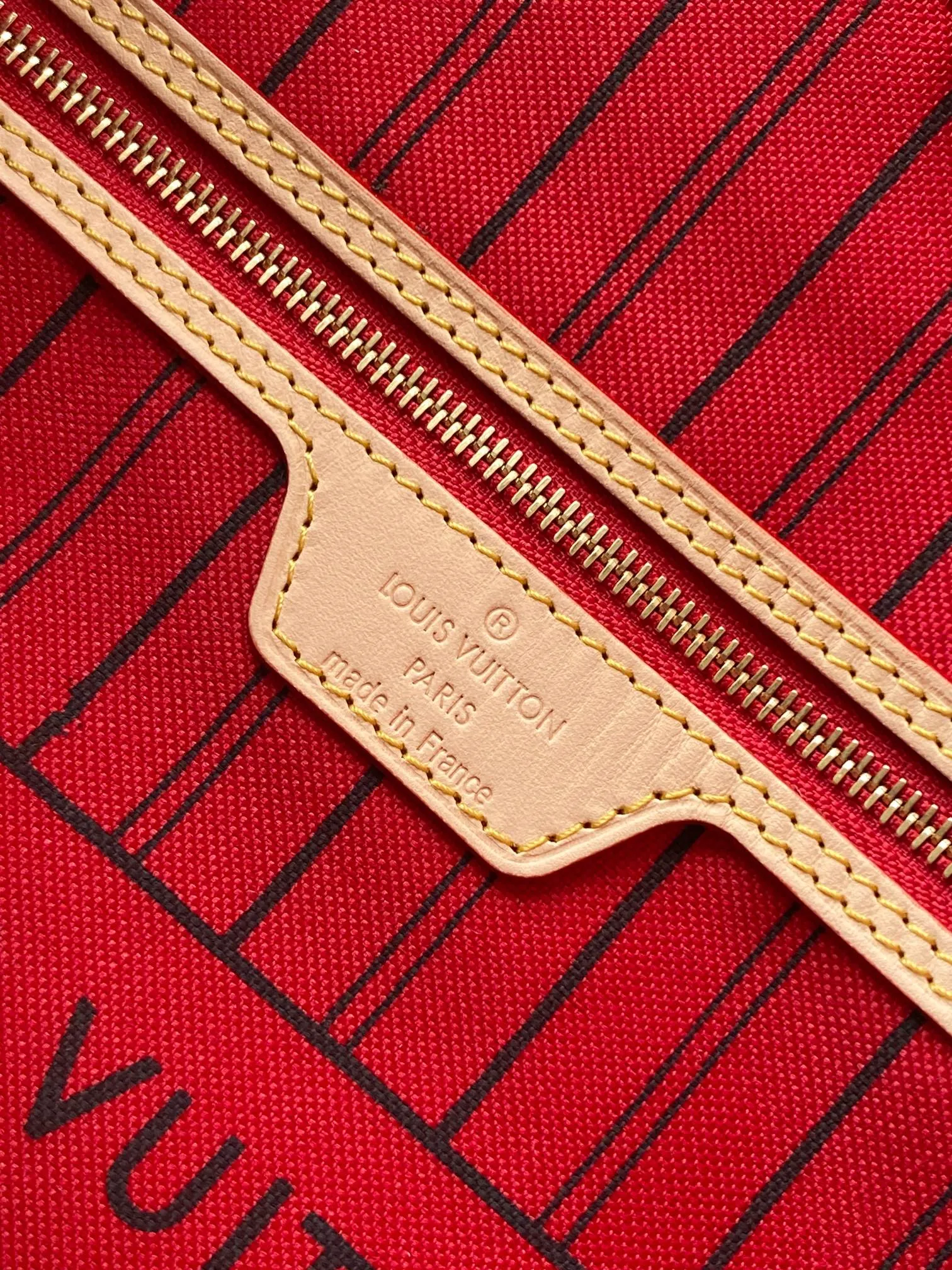 All categories Official website "Brand Women's Bags" Women's Bags 💙 LV 2026 new LV hand-held crossbody bag