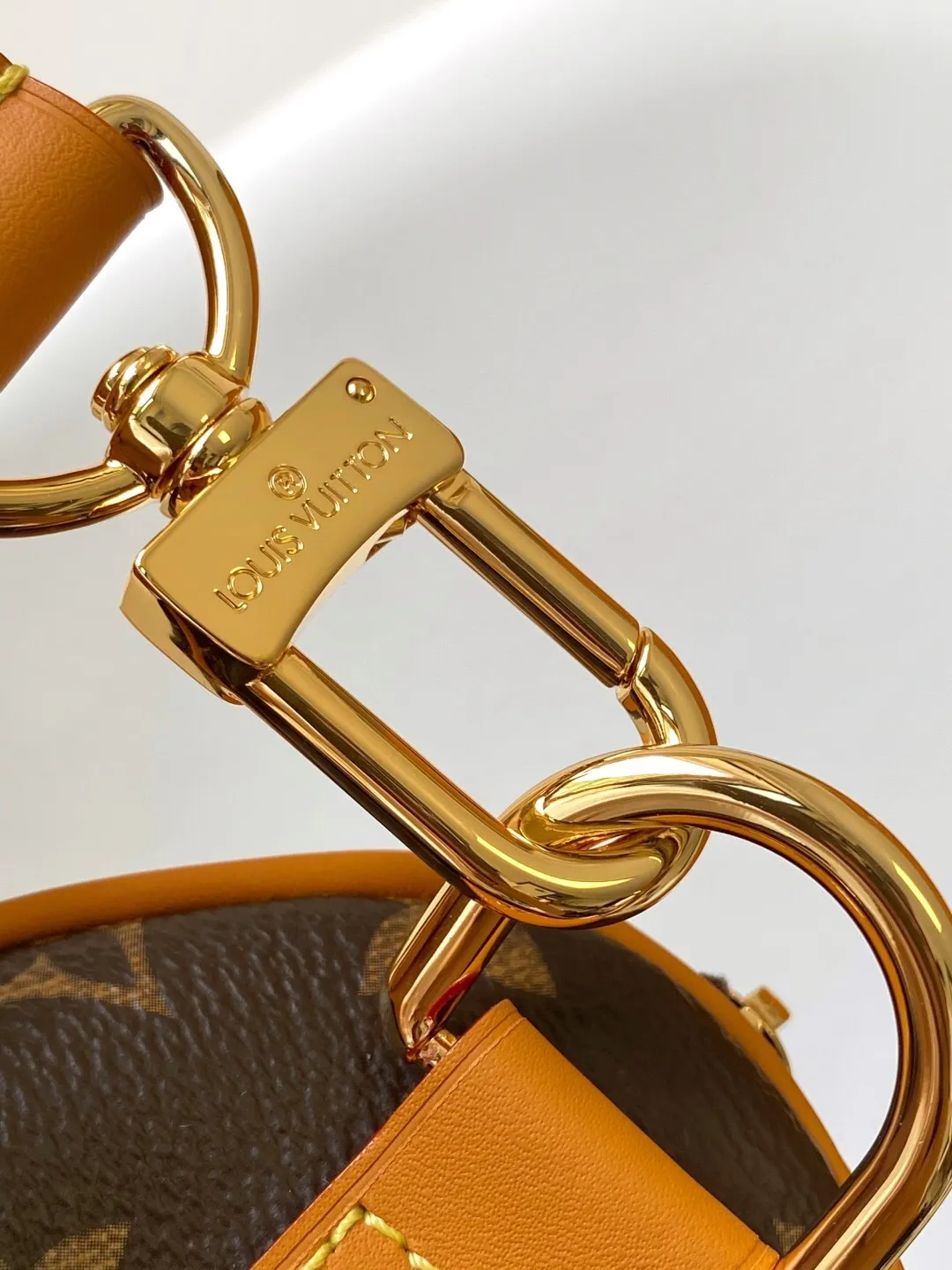 All Categories Official Website "Brand Women's Bags" Women's Bags 💙 LV 2025 New LV Crossbody Bag