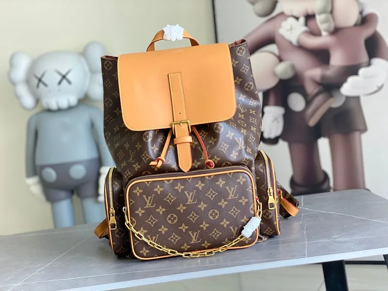 All categories 💚 Authentic bags 💚 LV LV classic backpack