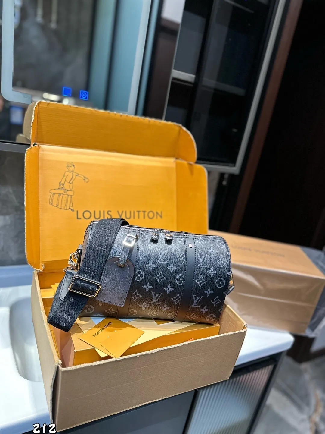 All Categories Official Website "Brand Women's Bags" Women's Bags 💙 LV 2025 New LV Crossbody Bag