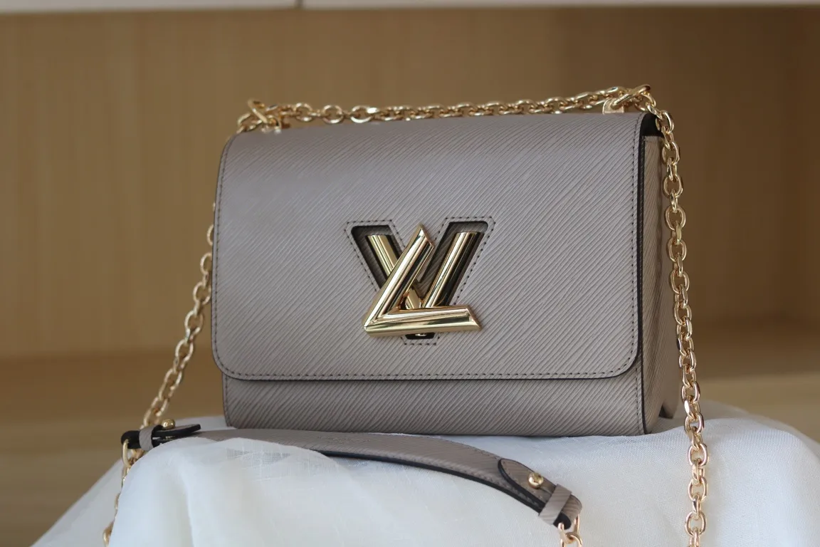 All Categories Official Website "Brand Women's Bags" Women's Bags 💙 LV 2023 New LV Crossbody Bag