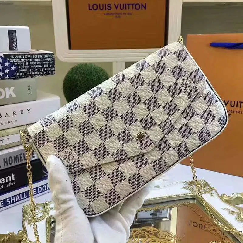 All categories Official website "Brand Women's Bags" Women's Bags 💙 LV 2022 official new LV three-piece handbag wholesale 5800800 High quality Size: 21-11-2CM