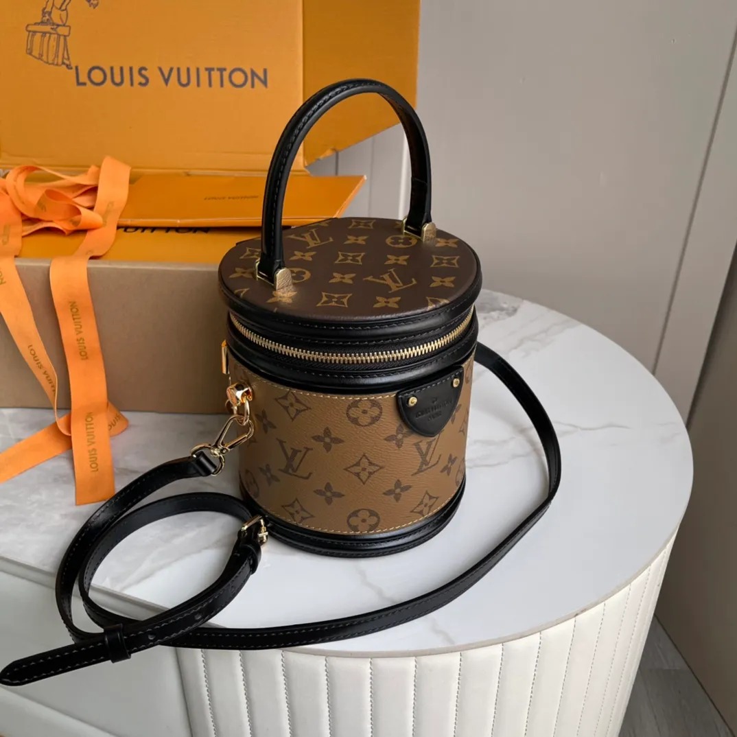 All Categories Official Website "Brand Women's Bags" Women's Bags 💙 LV LV 2026 New Crossbody Shoulder Bag