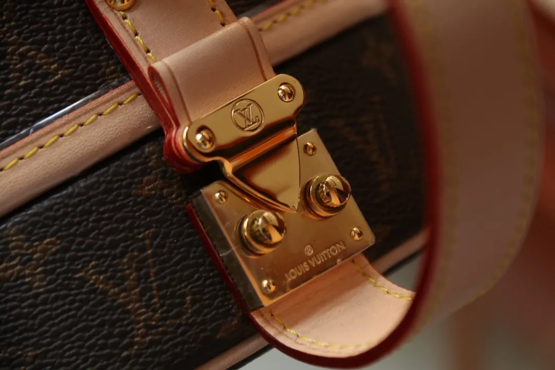 All categories Official website "Brand Women's Bags" Women's Bags 💙 LV replica LV, fine imitation LV bags, LV shoulder bags, 2023 official latest version LV crossbody bag, bag factory, original material, size: 7.5-16.5-7.5CM