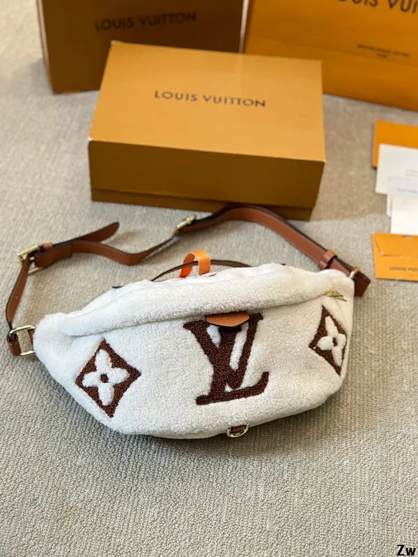 All categories Official website "Brand Women's Bags" Women's Bags 💙 LV 2024 official website new LV waist bag