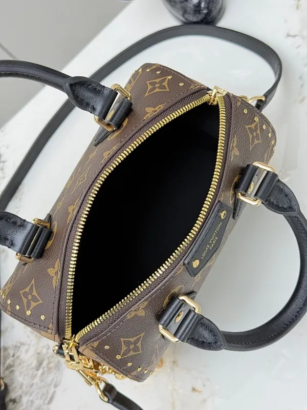 All Categories Official Website "Brand Women's Bags" Women's Bags 💙 LV 2025 New LV Crossbody Bag